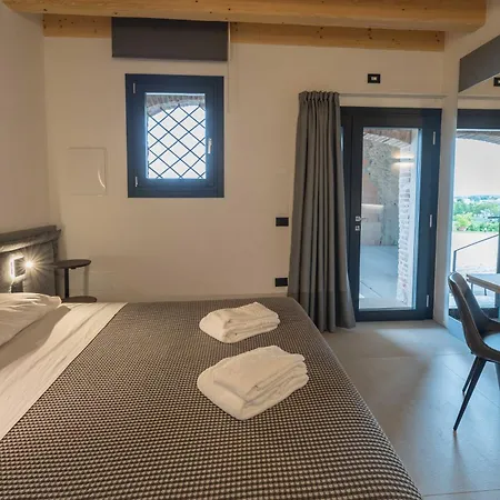 Alma Affittacamere Colceresa